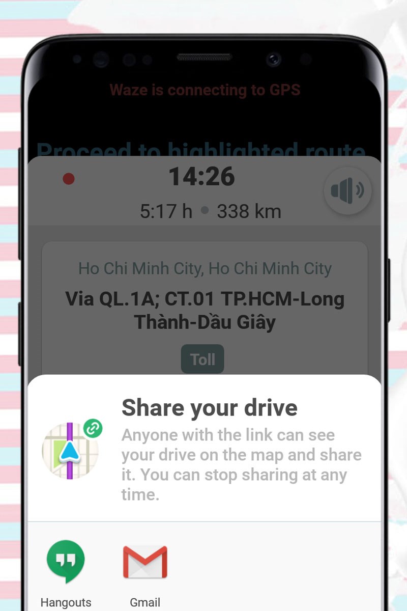 Chia sẻ tình hình giao thông với những người cùng sử dụng app Chia sẻ tình hình giao thông với những người cùng sử dụng app