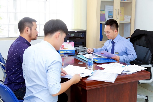 Tìm kiếm thông tin trực tiếp tại xã phường