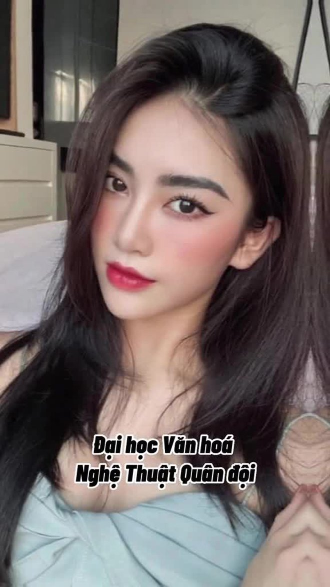 Hot girl Linh Trương náo loạn cõi mạng: 22 tuổi đã có núi đồ hiệu, style sang chảnh miễn chê, xem nhan sắc trước "dao kéo" mới thấy bất ngờ - Ảnh 7. Hot girl Linh Trương náo loạn cõi mạng: 22 tuổi đã có núi đồ hiệu, style sang chảnh miễn chê, xem nhan sắc trước "dao kéo" mới thấy bất ngờ - Ảnh 7.