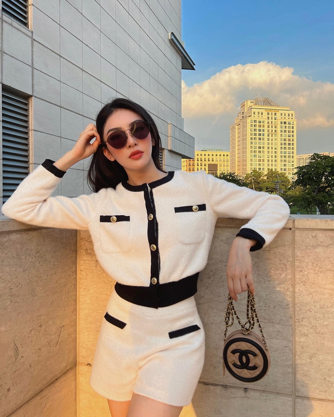 Hot girl Linh Trương náo loạn cõi mạng: 22 tuổi đã có núi đồ hiệu, style sang chảnh miễn chê, xem nhan sắc trước "dao kéo" mới thấy bất ngờ - Ảnh 3. Hot girl Linh Trương náo loạn cõi mạng: 22 tuổi đã có núi đồ hiệu, style sang chảnh miễn chê, xem nhan sắc trước "dao kéo" mới thấy bất ngờ - Ảnh 3.