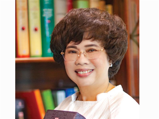 Năm 1994, bà sáng lập ra Ngân hàng Bắc Á cùng với một số cộng sự của mình. Sau đó, năm 2009, bà tự xây dựng thương hiệu sữa của riêng mình bằng cách chăn nuôi và sản xuất sữa bò với công nghệ Israel ngay trên mảnh đất quê hương Nghệ An.